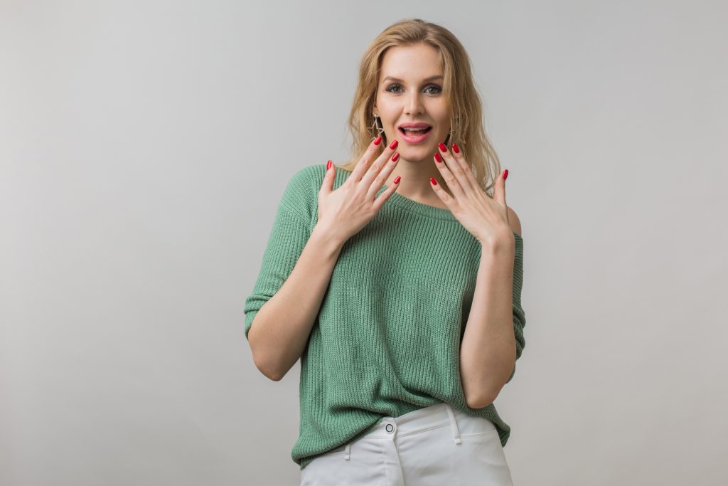 Nail Trends 2025 – A Sophisticated Shift Toward Nature, Texture, and Timeless Expression